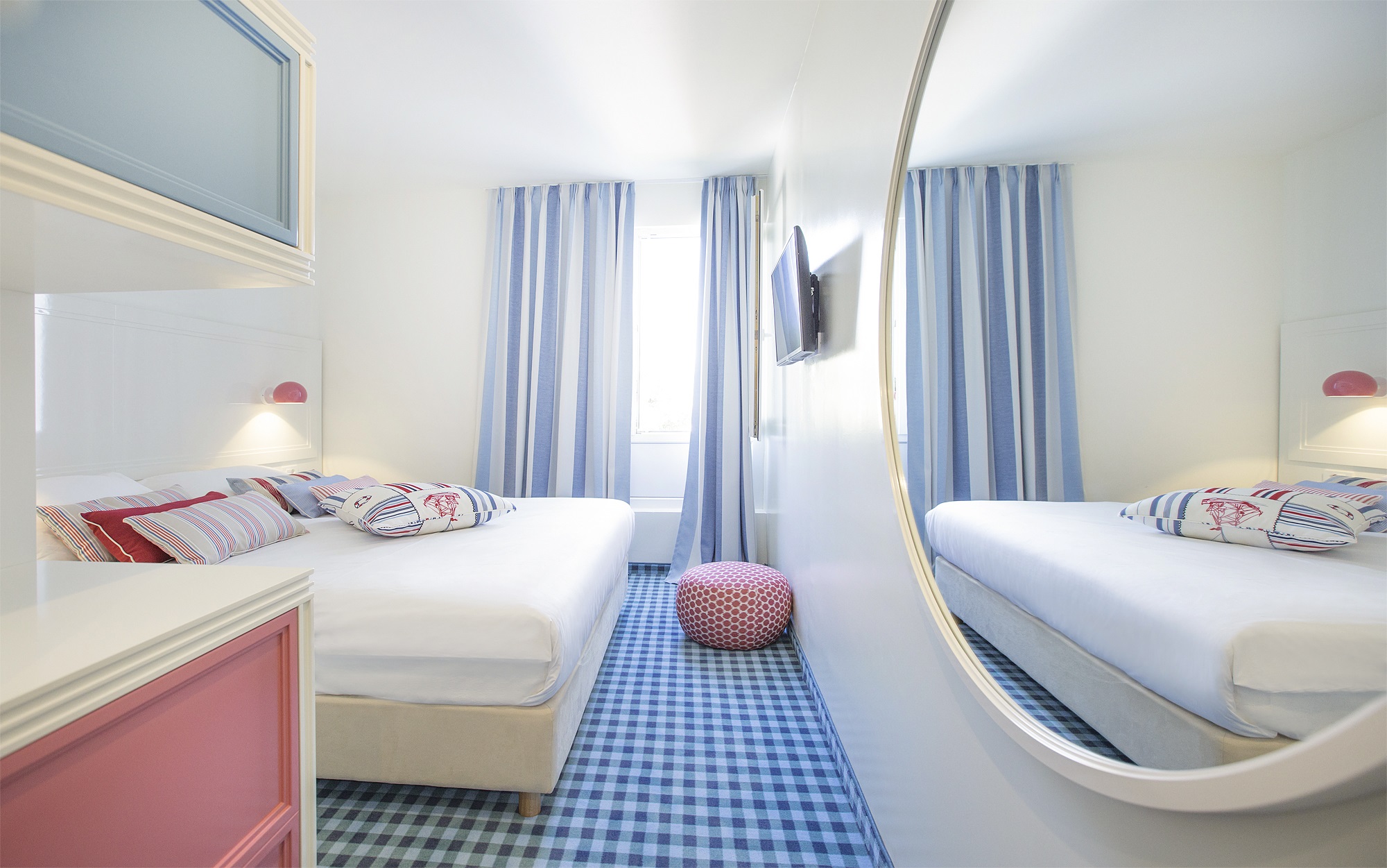 Room, Single, Park or Courtyard View