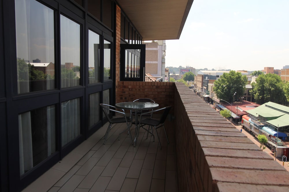 Alcazaba Lodges 31/50