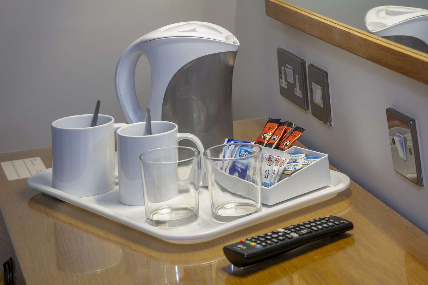 Queensway Hotel, Sure Hotel Collection by Best Western 30/38