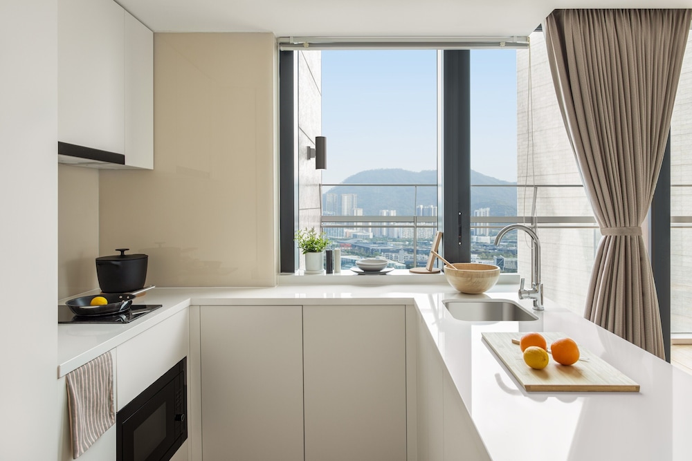 Stey Qianhai Hotel & Apartment 14/66