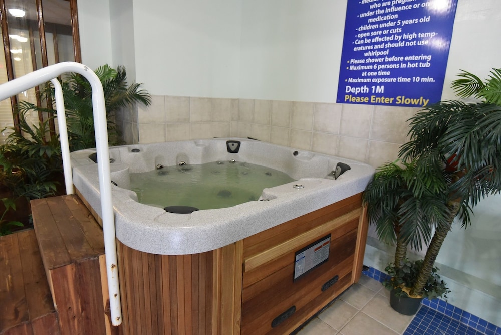 Travelodge by Wyndham Meadow Lake 1/29
