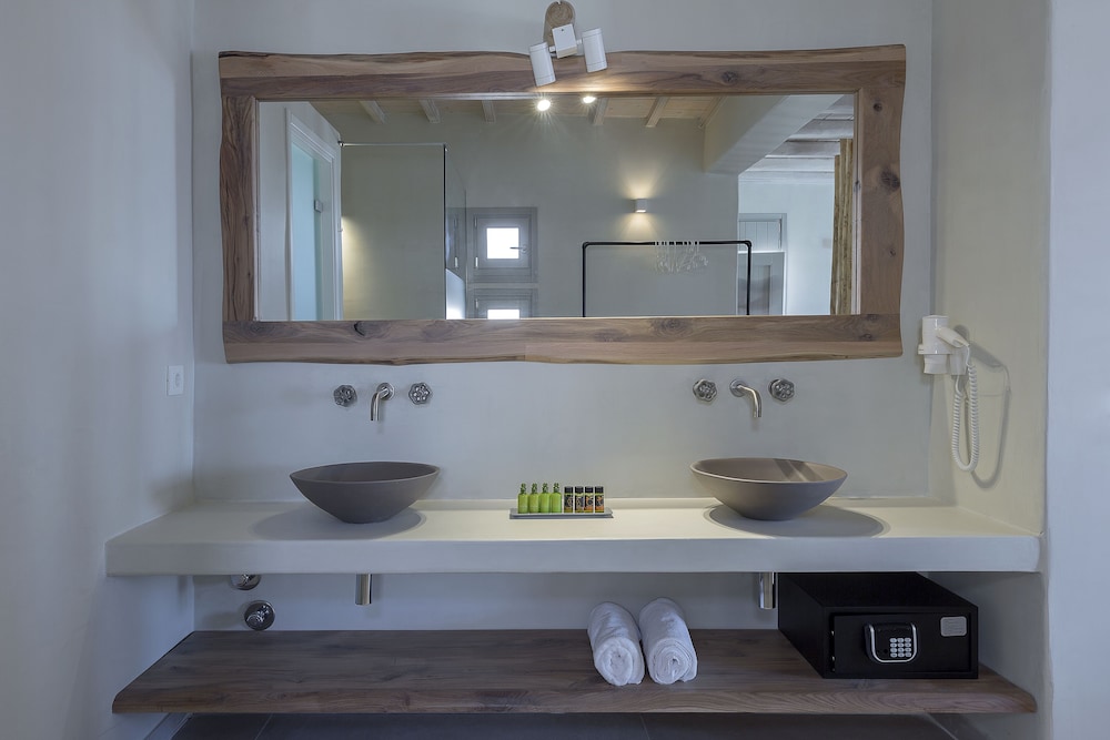 Legacy Suites 43/68