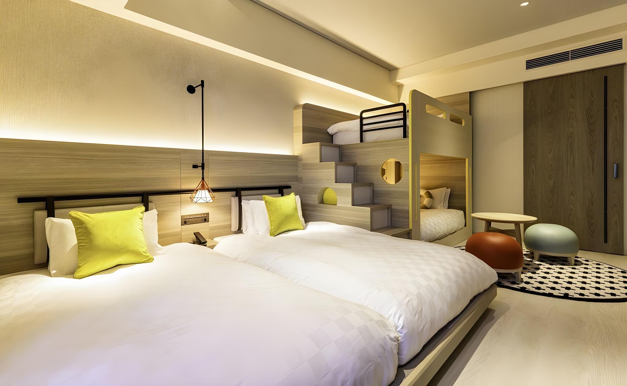 Family, Twin Beds