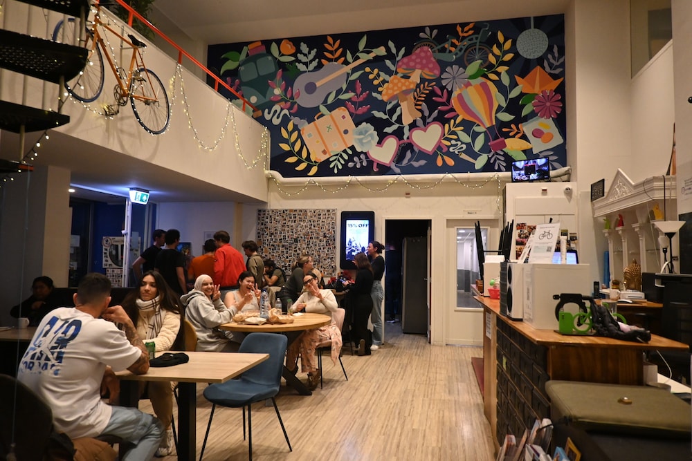 Dutchies Hostel 35/50
