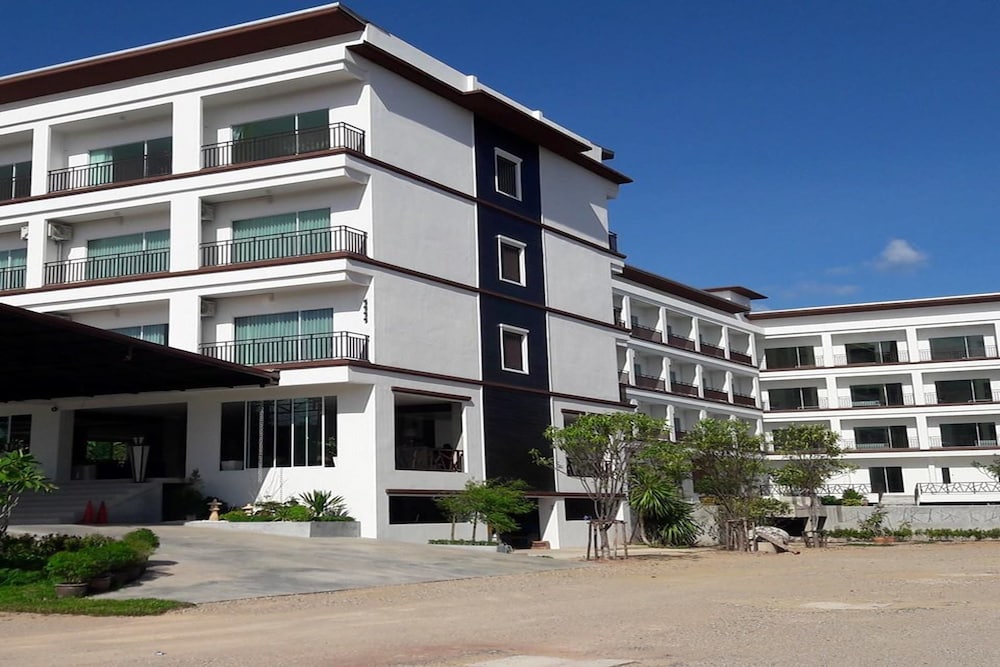Southgate Residence Hotel 25/30