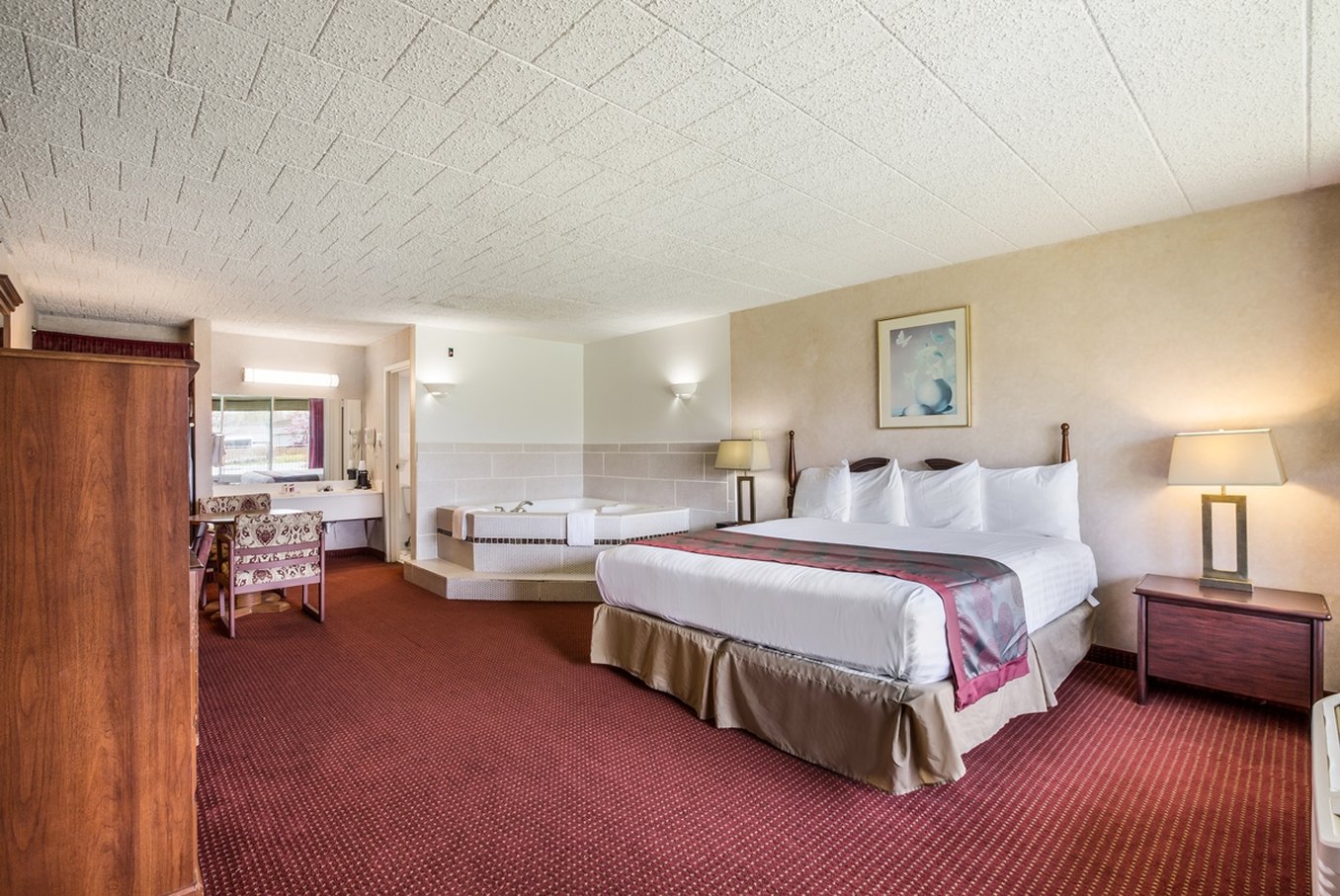 Red Carpet Inn and Suites Hazleton 7/23