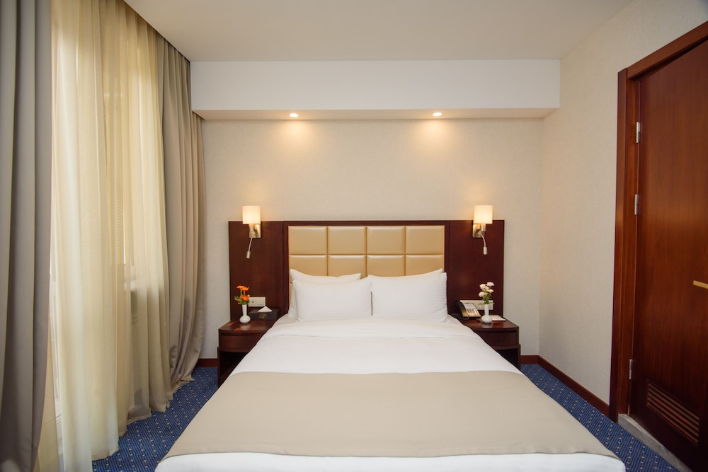 KMM Hotel Tbilisi 26/65