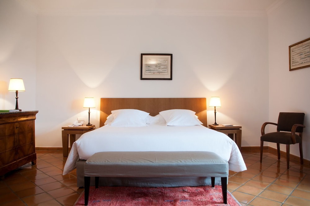 Master, Suite, Queen Bed, Sea View