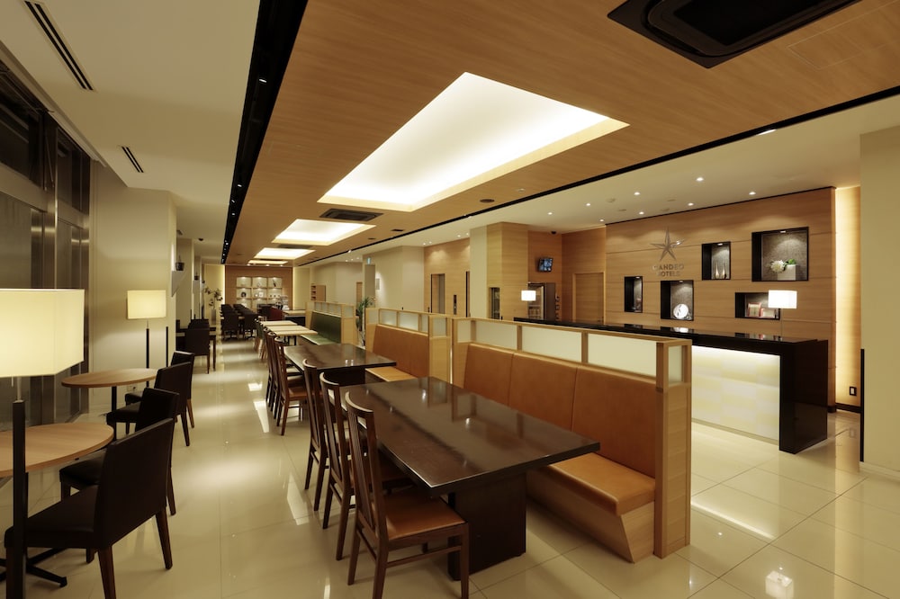 Candeo Hotels Ozu 40/45