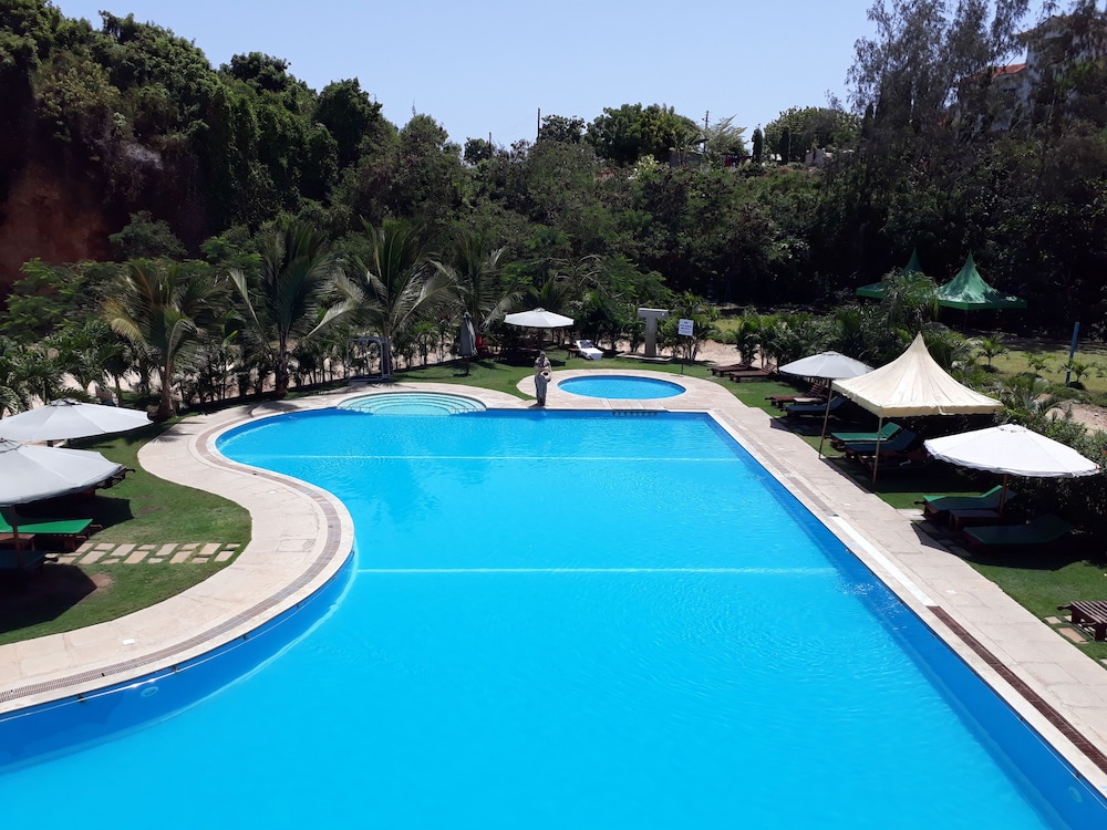 Sunset Paradise Holiday Homes 23/50