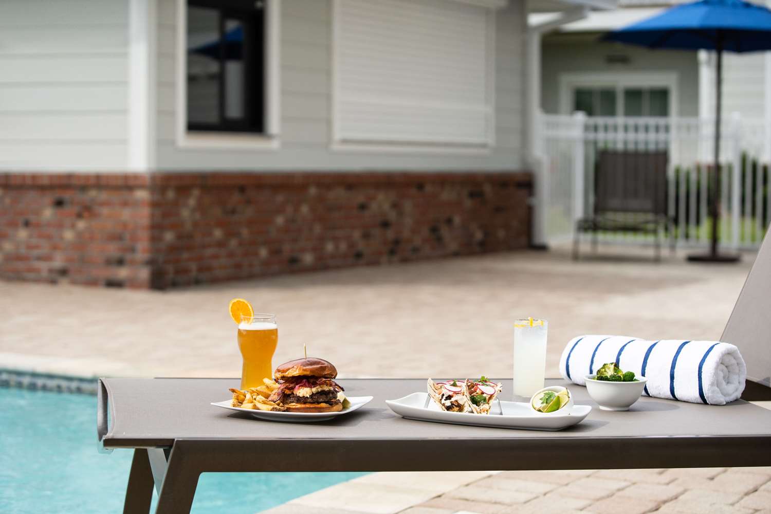 Beaufort Hotel NC 25/48