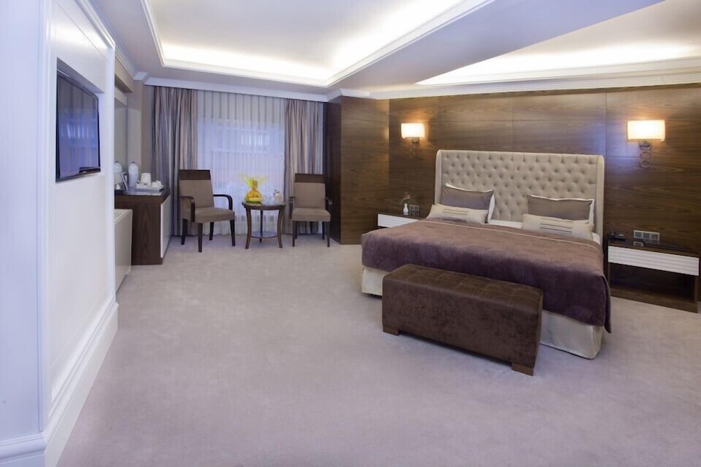 Mirilayon Hotel 32/50