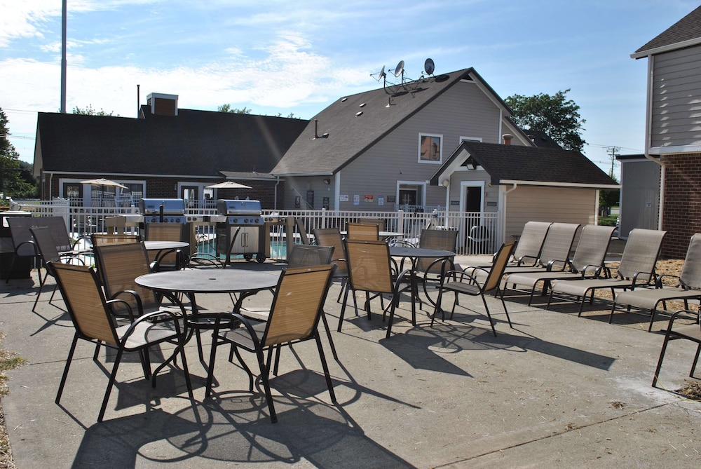Best Western Fishkill Inn and Suites 42/53