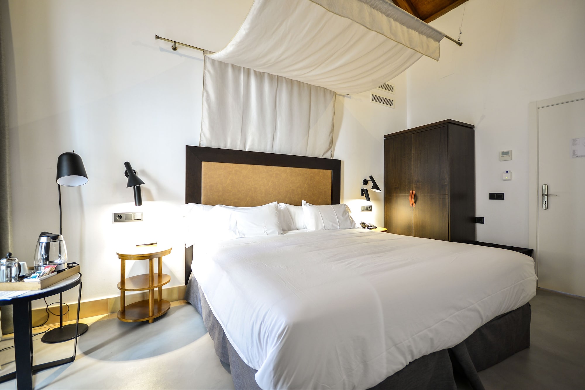 BASIC, DOUBLE BED