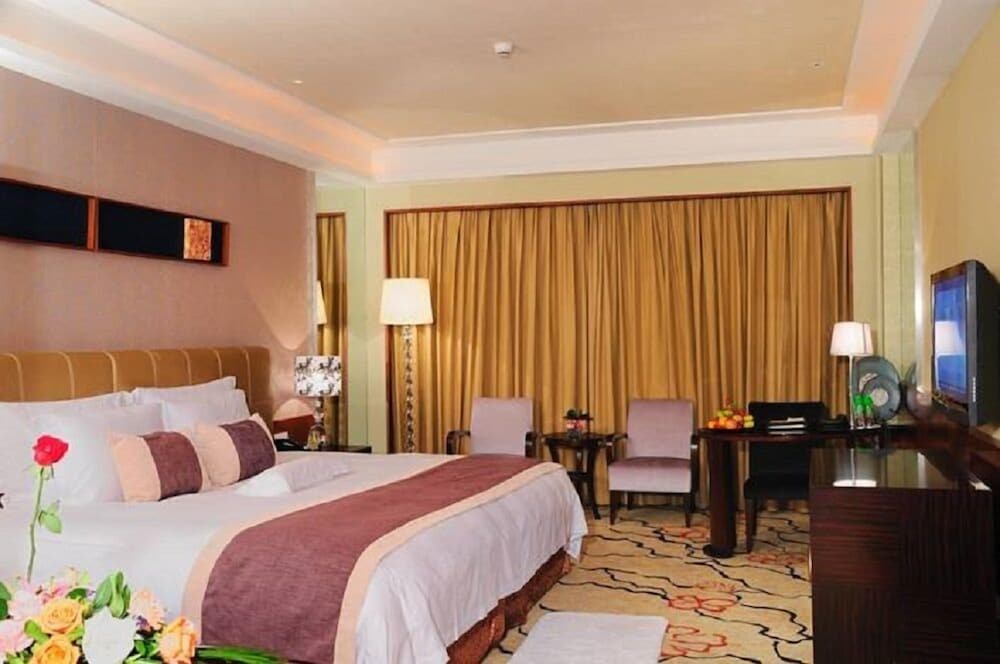 Eurasia International Hotel 16/42