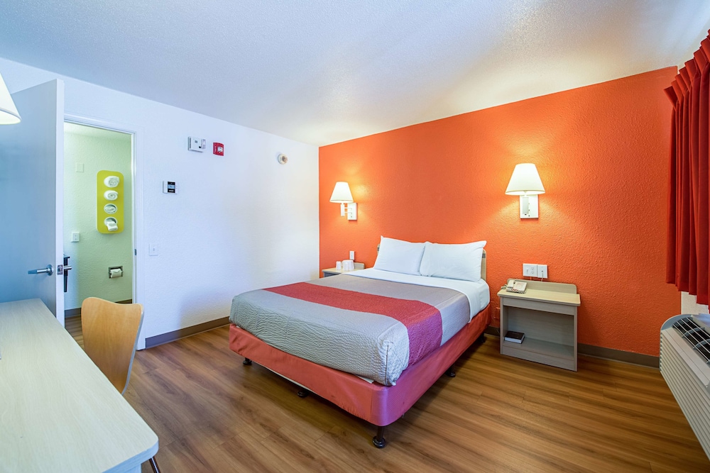 Motel6 Hammond, IN - Chicago Area 36/59