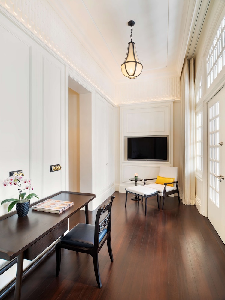 Raffles Hotel Singapore 57/69