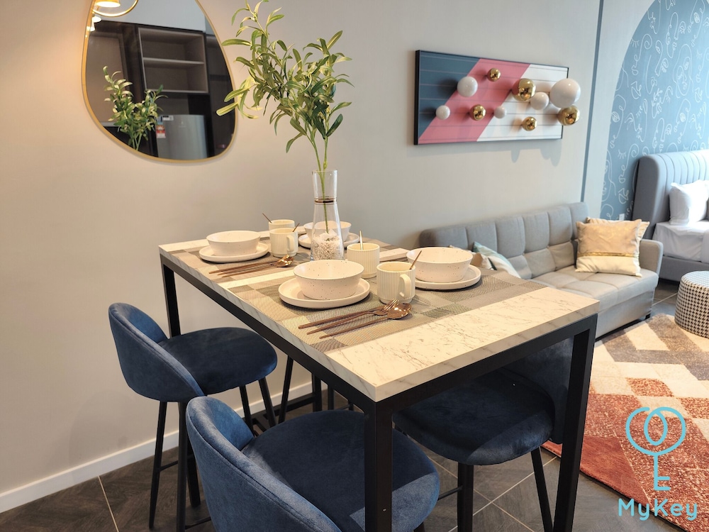 Scarletz Suites KLCC by Mykey Global 54/63