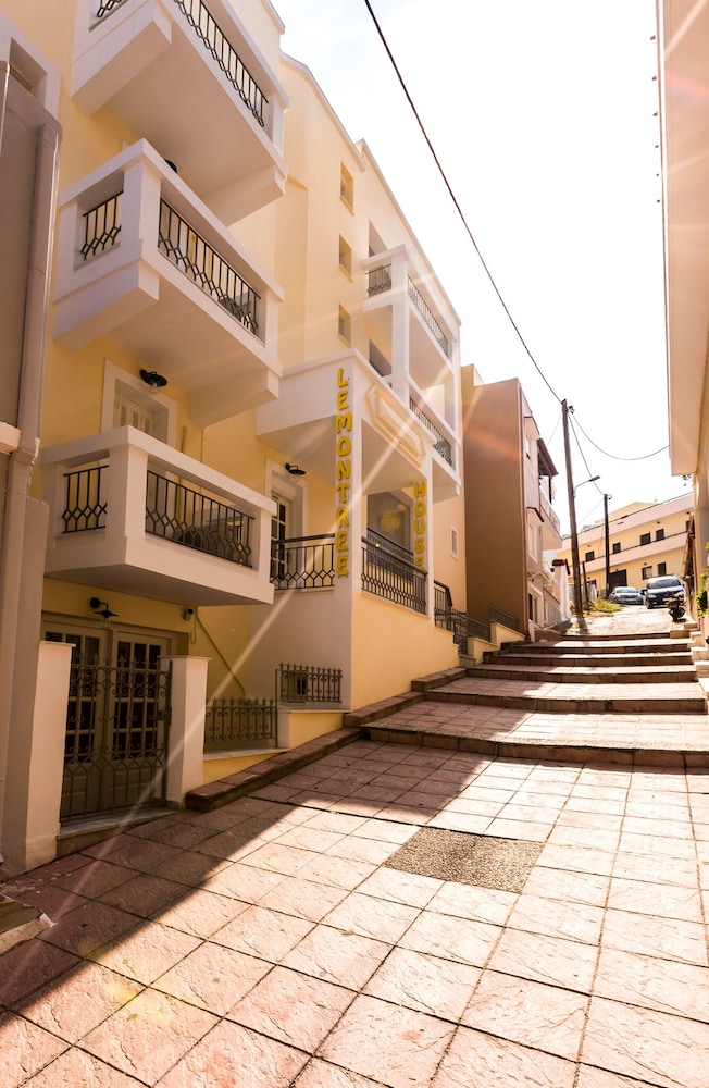 Lemon Tree House Hotel 4/50