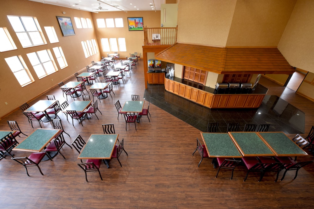 restaurant cafeteria