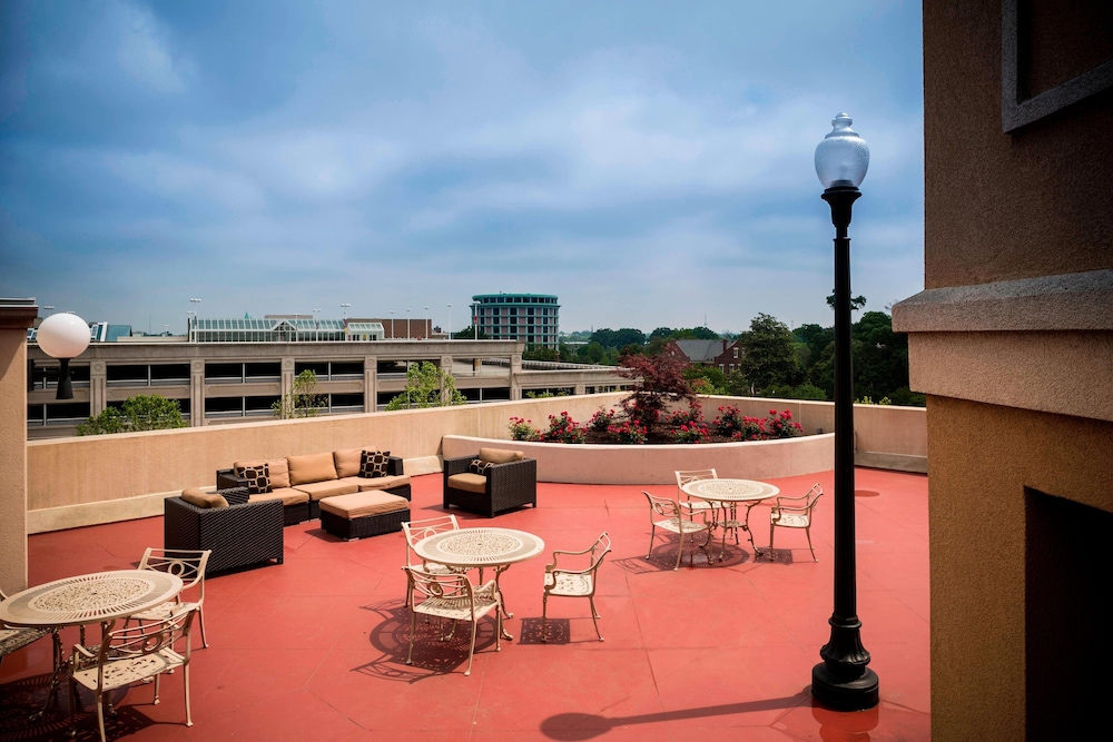 Courtyard by Marriott Norfolk Downtown 3/44