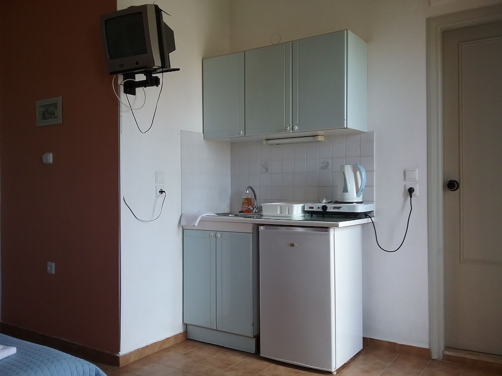 ILONA APARTMENTS 34/50
