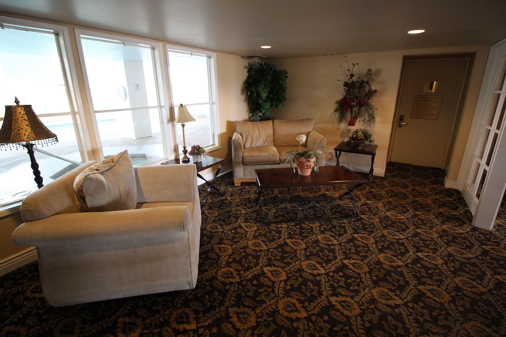 Inn of Lompoc 37/56