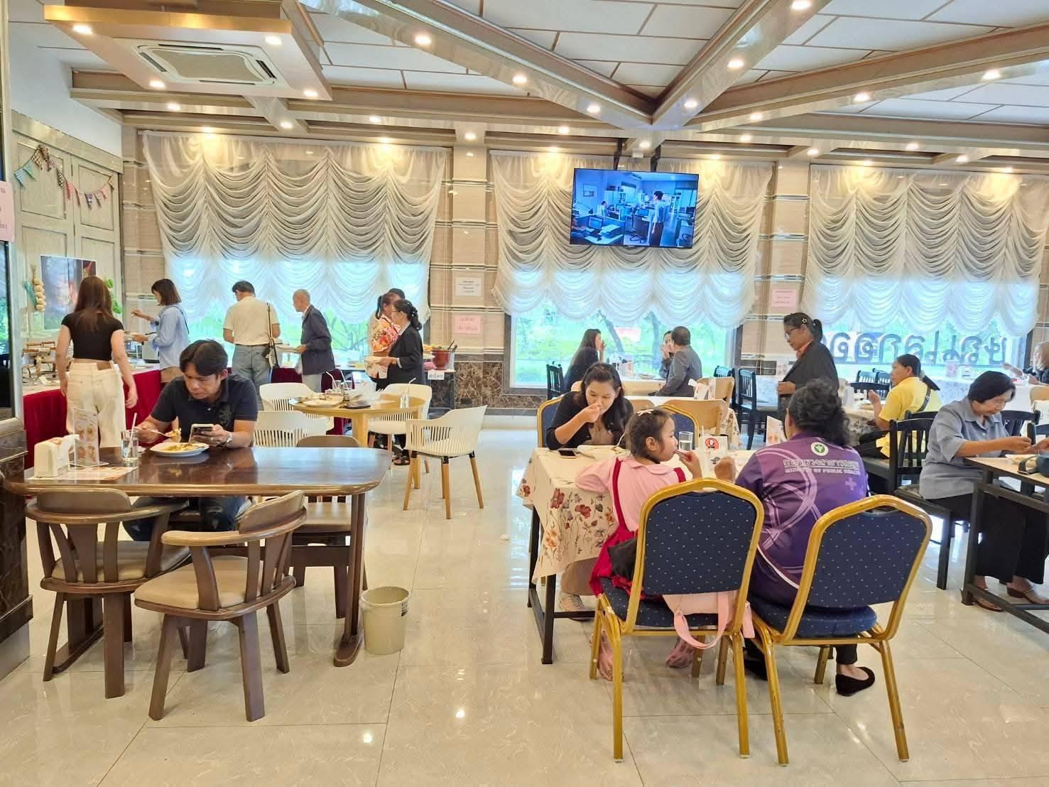Phitsanulok Orchid Hotel 36/50