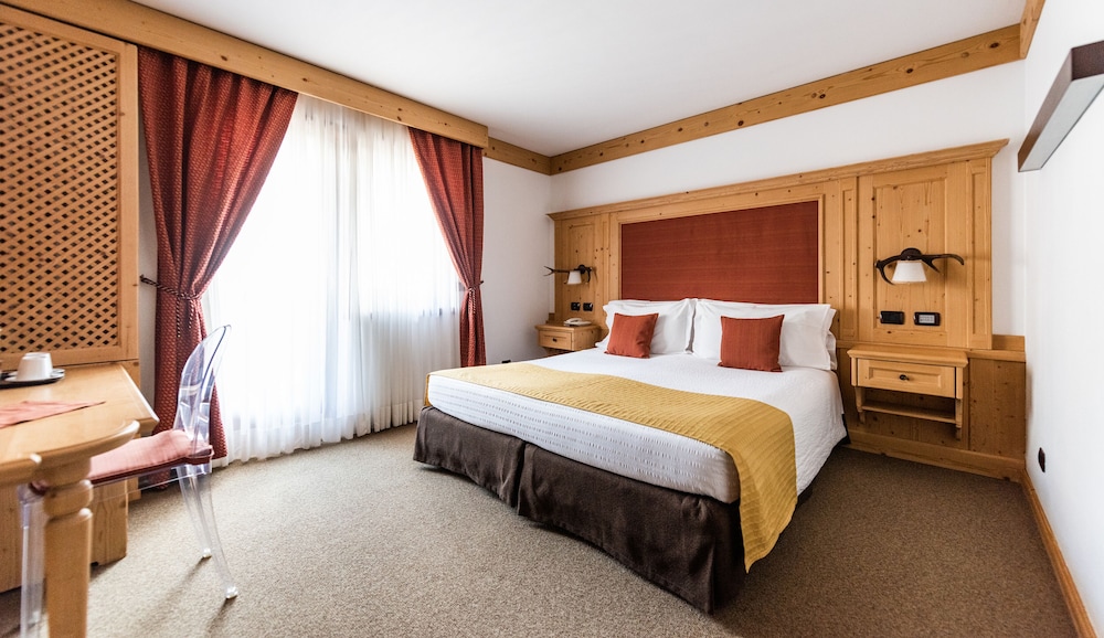Hotel Antares 25/70