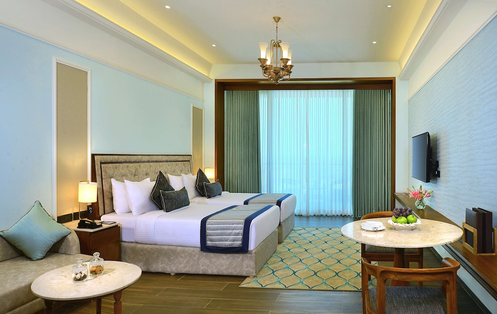 Gift City Club, a member of Radisson Individuals 12/46