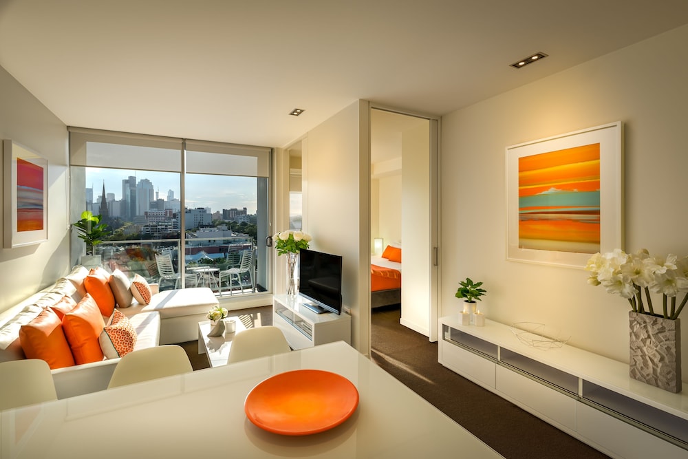 TRIBECA SERVICED APARTMENTS 24/47
