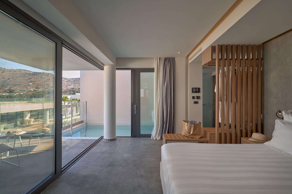Junior Suite, King Bed, Inland View, Sofa, Private Pool