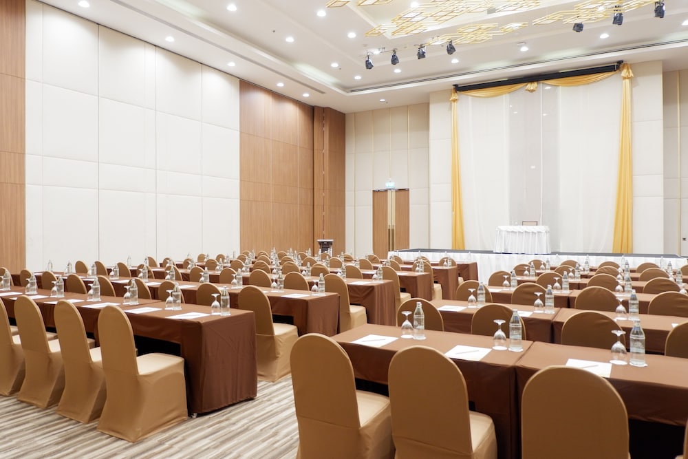 Grand Fortune Hotel Nakhon Si Thammarat 62/70