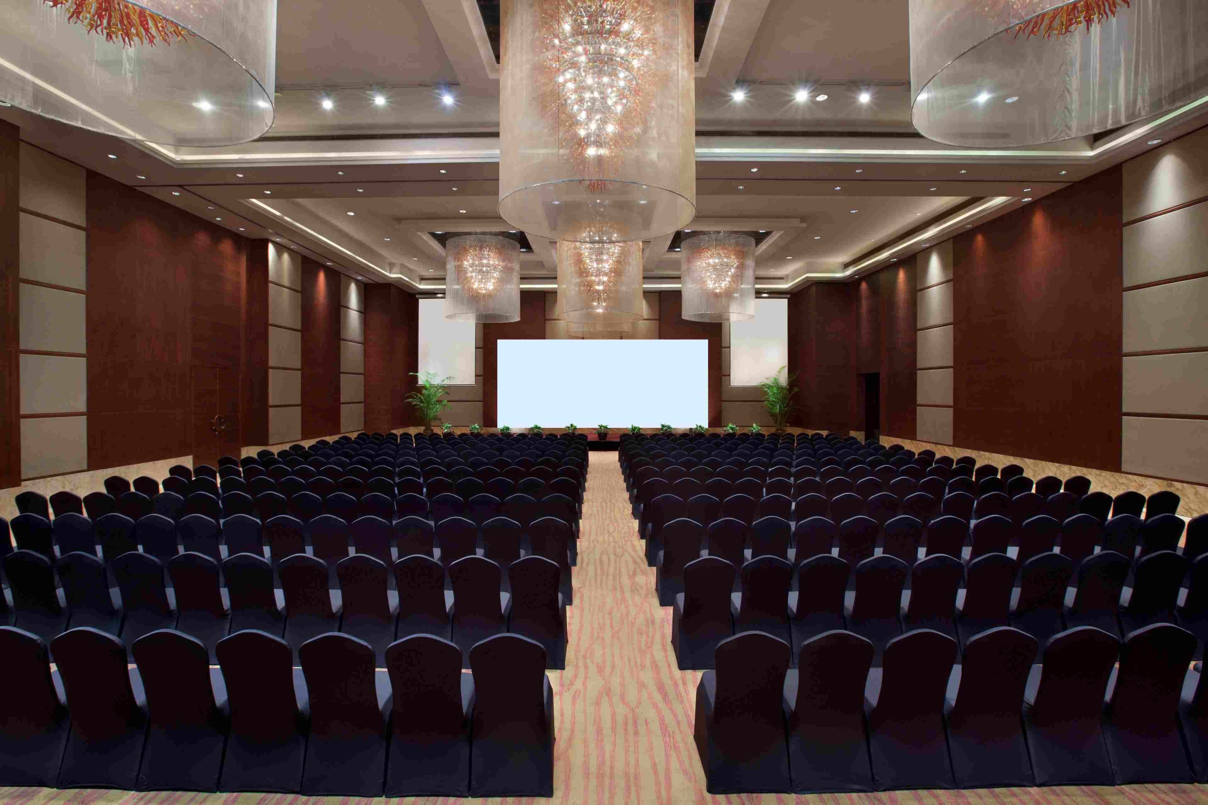 Crowne Plaza Shenzhen Futian 73/86