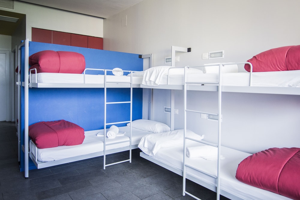 ROOM, QUADRUPLE, BALCONY