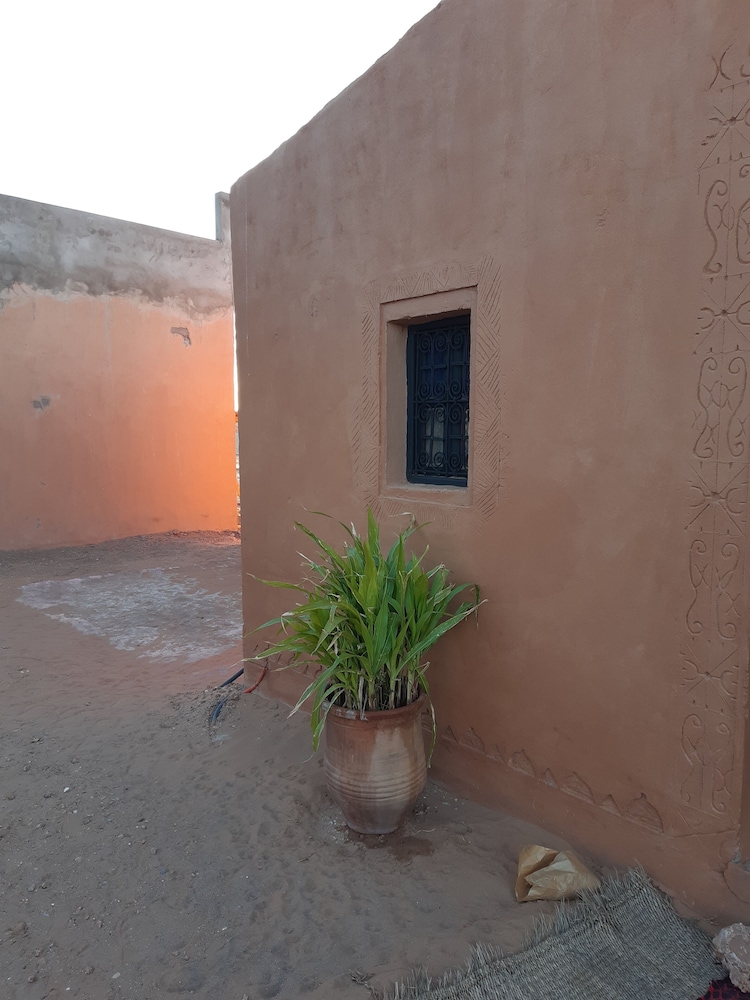 Sahara Peace Camp 35/38
