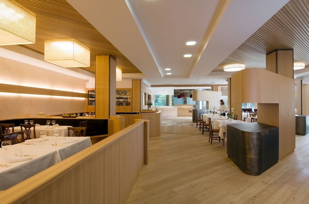 Parkhotel Ladinia 8/50