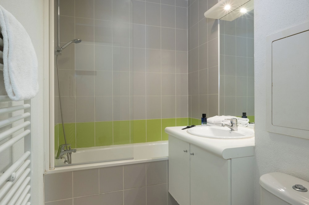 Nemea Home Suite Nancy Centre 46/48