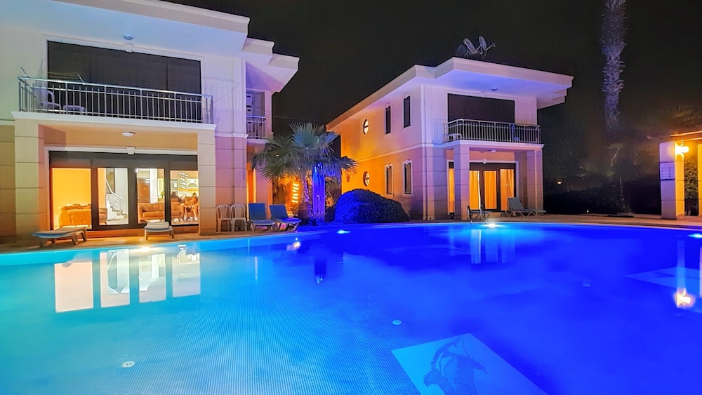 The Wind Sycamore Holiday Villas in Belek 3/39