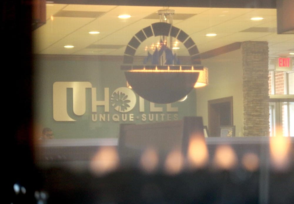 Unique Suites Hotel 6/50