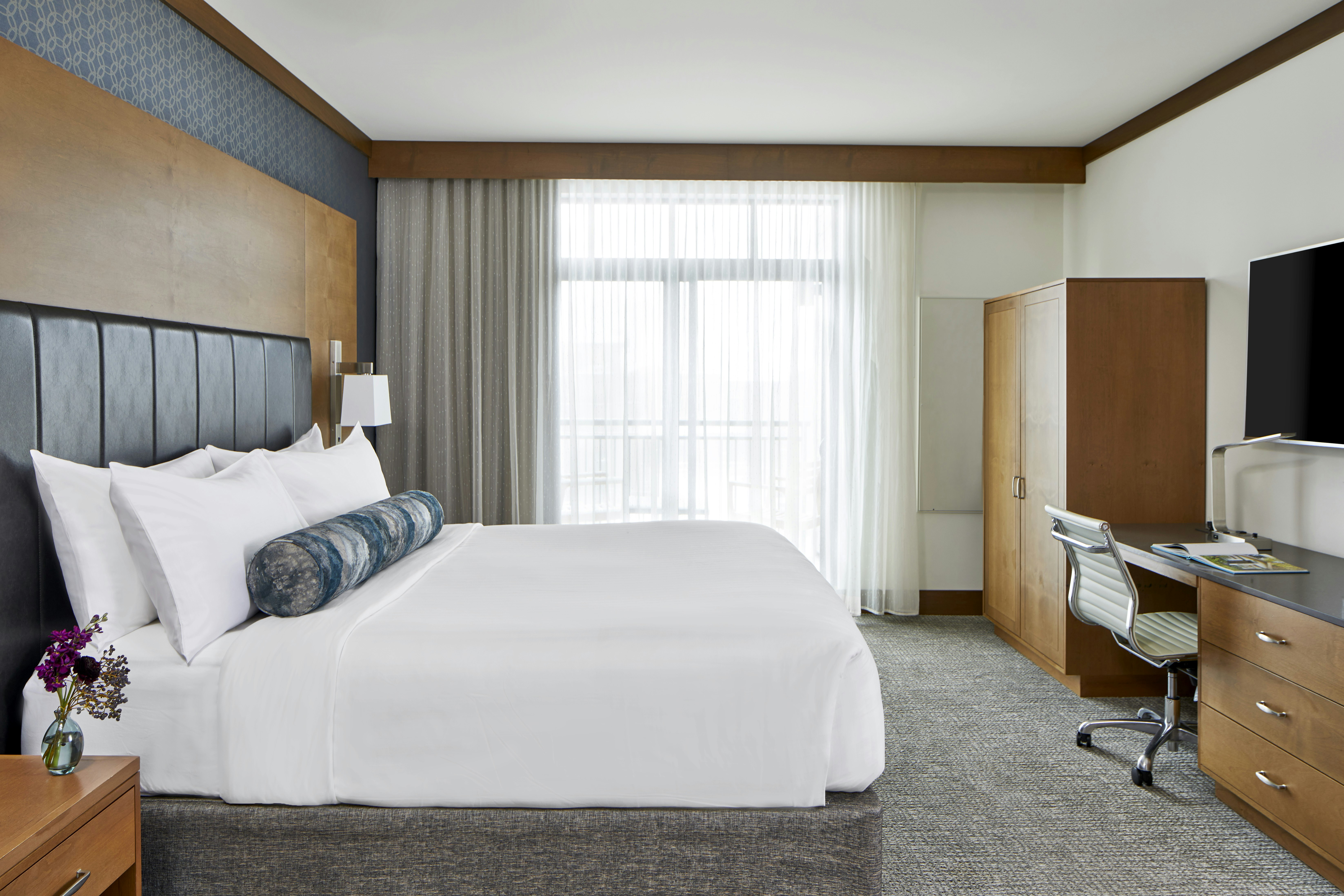 Luxury, Suite