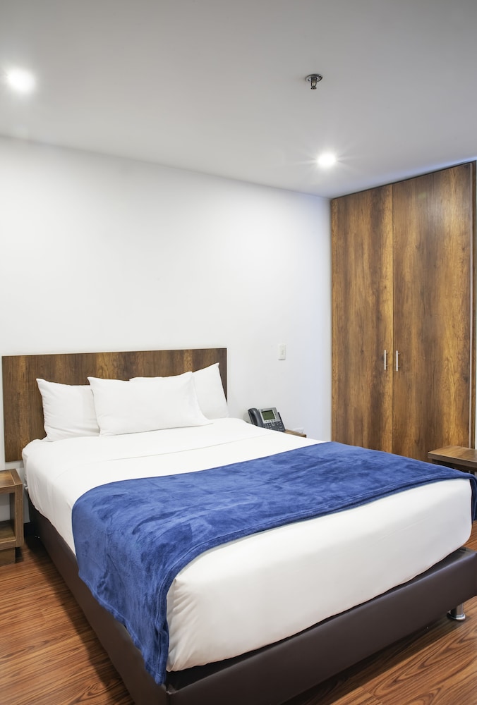 Hotel Black 29/72
