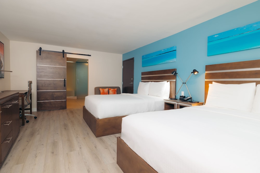 SUITE, 2 QUEEN BEDS