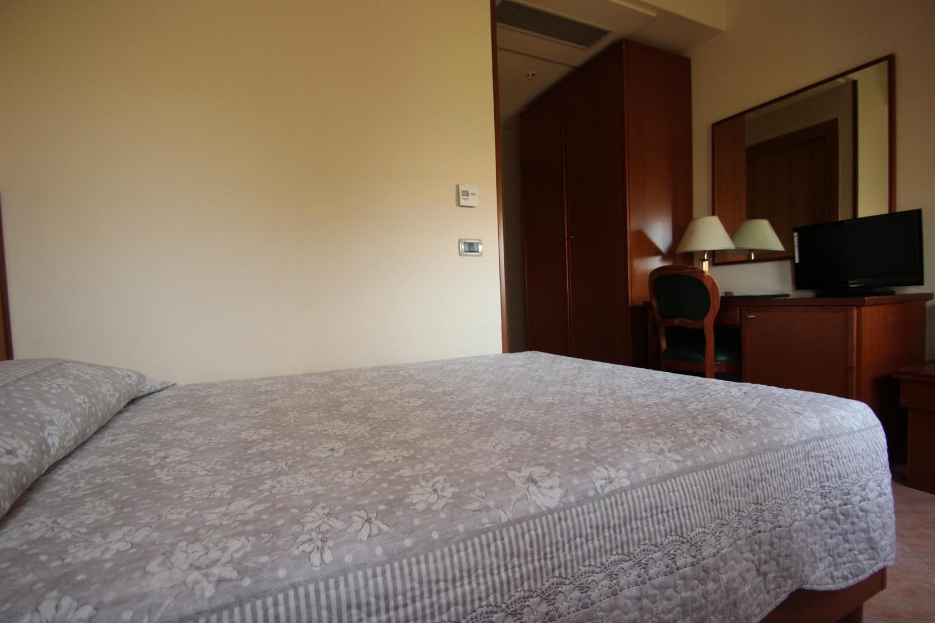 Hotel Oasi Dei Discepoli 19/61