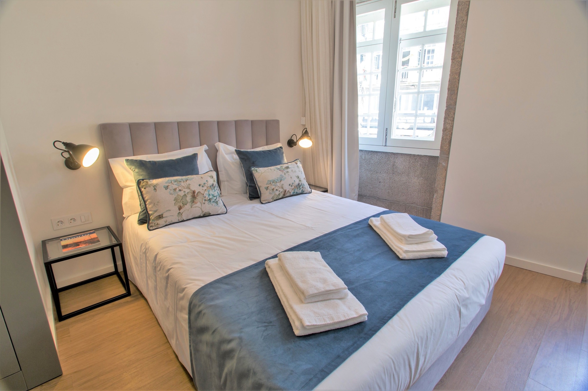 PRIME, STUDIO, QUEEN BED, CITY VIEW