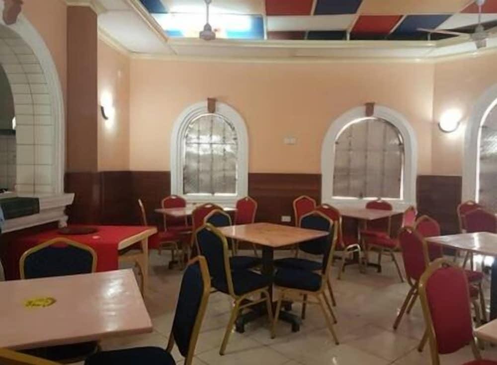 Solomon Castle Hotel Mombasa 6/6