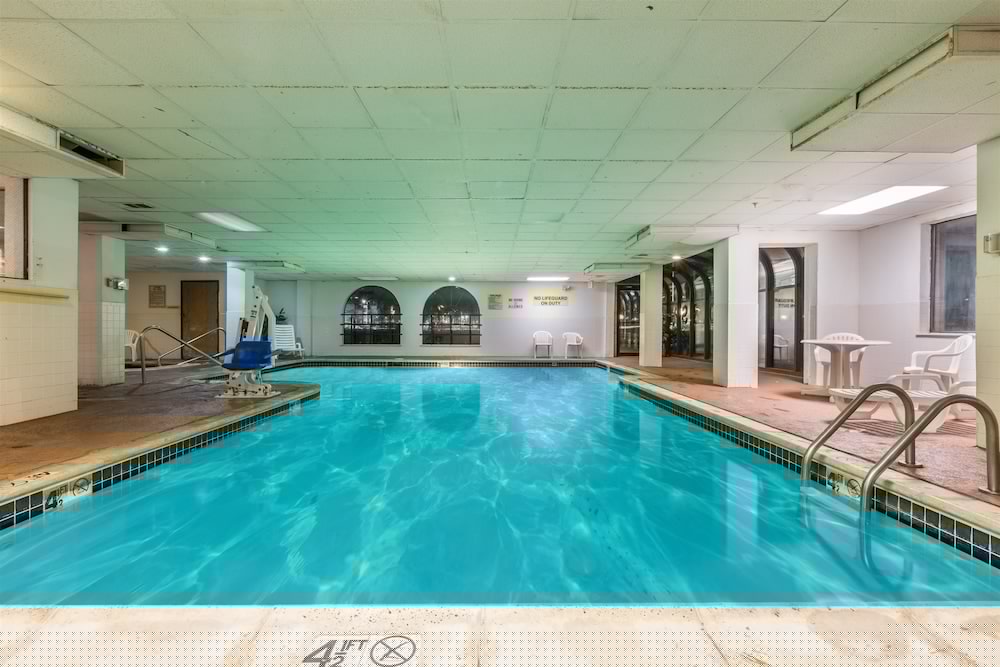 Super 8 by Wyndham Garland North Dallas Area 4/29
