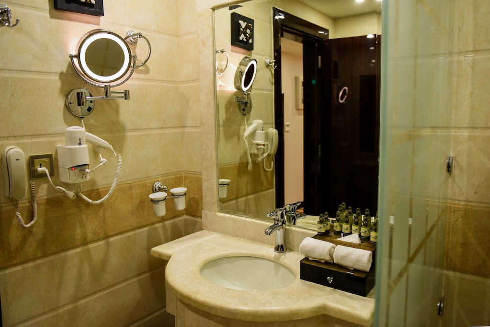 فندق جاردن بلازا(Garden Plaza Hotel Salmaniah) 35/35