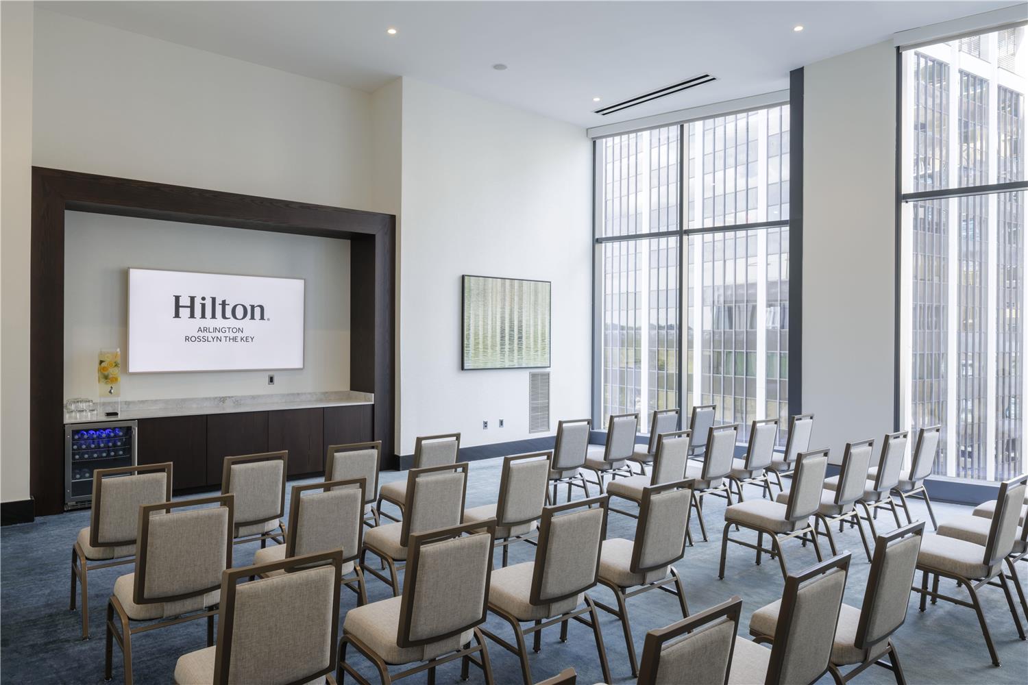 Hilton Arlington Rosslyn The Key 44/57
