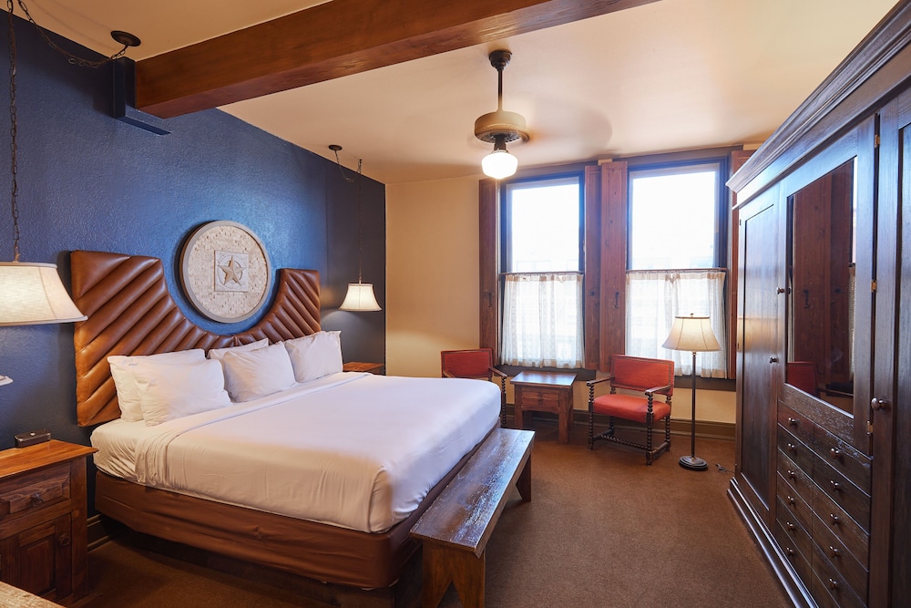 Stockyards Hotel 12/47